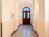 Hauseingang - 2 Zimmer Etagenwohnung zur Miete in Leipzig