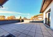 Dachterrasse - Bezugsfreie 3-Zimmer-Wohnung mit sonniger Dachterrasse und Tiefgaragenstellplatz in den 'Boberg Terrassen'