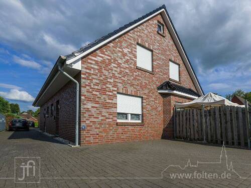 1.) Doppelhaus - Junges Doppelhaus + teilmodernisiertes Einfamilienhaus + Bauplatz in Veenhusen