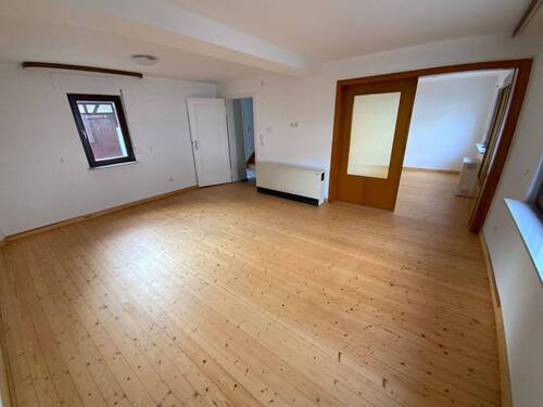 Wohnen Erdgeschoss mit Nebenraum, - 