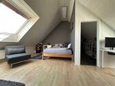 Schlafen, Ankleide und Homeoffice - 