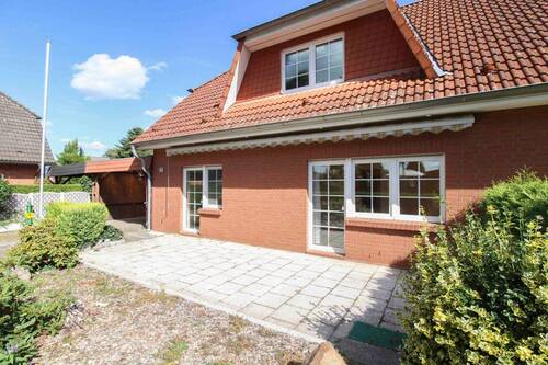 Terrasse - 6 Zimmer Einfamilienhaus zum Kaufen in Groß Laasch