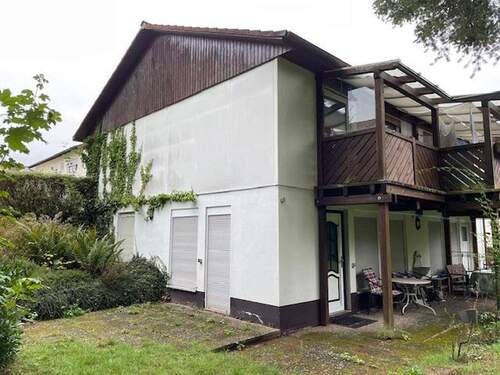 Seite links mit Apartement UG - 8 Zimmer Einfamilienhaus in Kaiserslautern