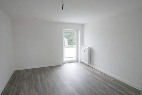 Zimmer im OG, ca. 17 m² - 