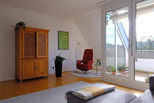 Bild Wohnzimmer 2 - 3 Zimmer Terrassenwohnung in Karlsruhe