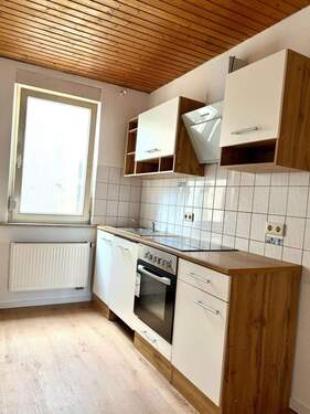 Küche - +++CHARMANTE UND MODERNE 2-ZIMMER-WOHNUNG IN TOP INNENTADTLAGE- FÜR SINGLES UND PÄRCHEN+++