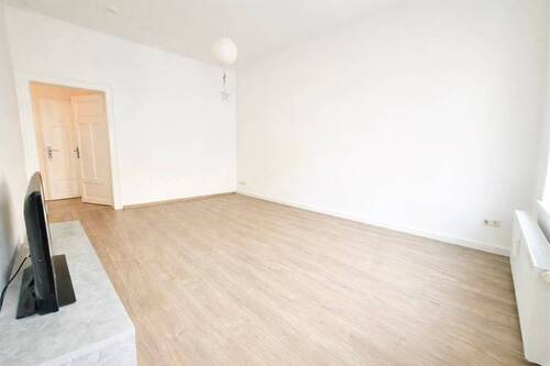 Großer Wohnraum - 2 Zimmer Etagenwohnung zur Miete in Leipzig
