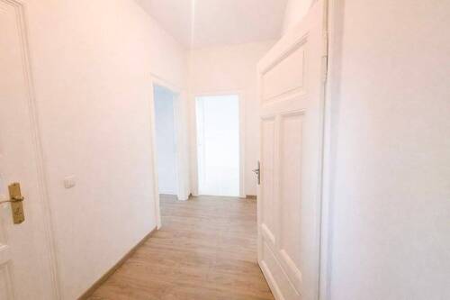 Einladender Flur - 2 Zimmer Etagenwohnung in Leipzig