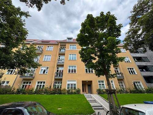 Hausansicht - Terrassenwohnung mit 134,10 m&sup2; in Berlin zum Kaufen