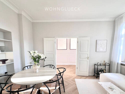 Wohnzimmer 2 - 3,5-ZI.-ALTBAUTRAUM IM ANTONSVIERTEL