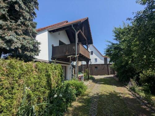 Weg vor dem Haus - 