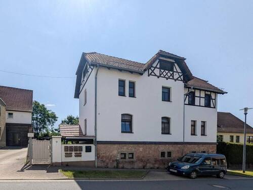 Haupthaus Straßenansicht - 1 Zimmer Mehrfamilienhaus, Wohnhaus zum Kaufen in Geithain