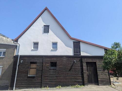 Nebenhaus - 