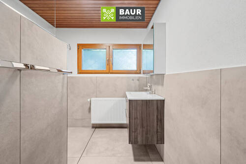 modernes Badezimmer - 