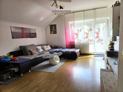 Wohnbereich links - 3 Zimmer Etagenwohnung in Albershausen