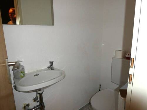 Separate Toilette - 