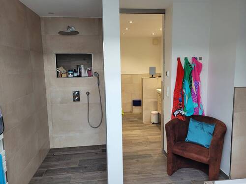 .. und Dusche - 