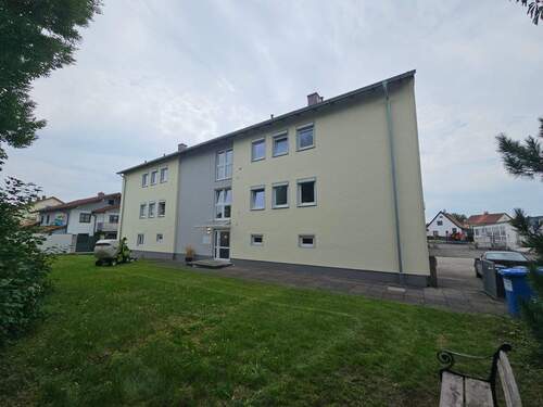 Eingangsseite - +++Praktische 3-Zimmerwohnung+++