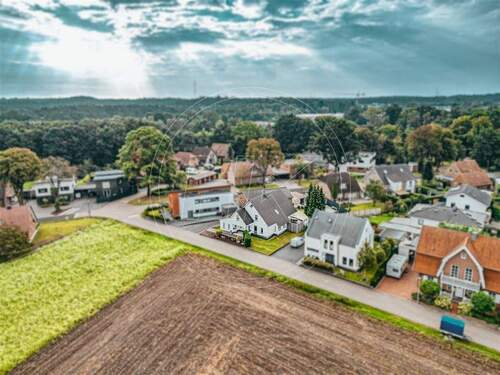 Direkt am Feld - 5 Zimmer Einfamilienhaus in Lingen