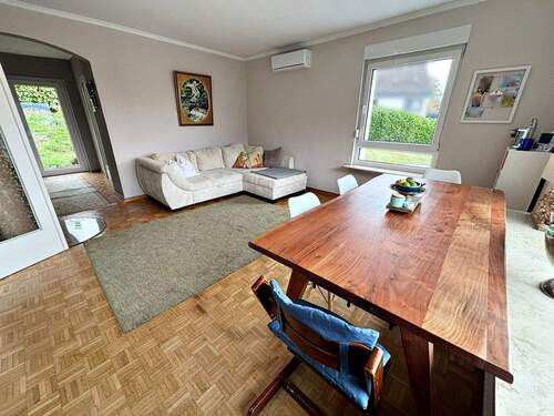 Wohn- und Esszimmer - 5 Zimmer Einfamilienhaus zum Kaufen in Freigericht