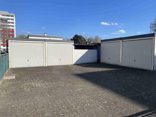 Mietgarage gegenüber - 
