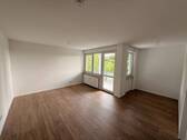 Wohnzimmer - 2 Zimmer Etagenwohnung zum Kaufen in Leipzig