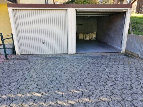 Ansicht Doppelgarage mit Vorplatz, #172148 - 