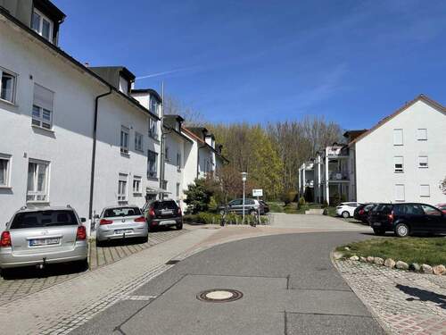 Hausansicht - 3 Zimmer Etagenwohnung zur Miete in Delitzsch