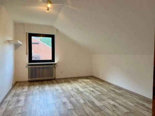 Schlafzimmer 2 (OG) - 