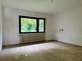 Schlafzimmer - Einfamilienhaus mit 100,00 m² in Aurich zur Miete