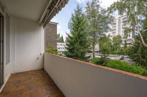 Balkon - 4 Zimmer Etagenwohnung zum Kaufen in Kaarst