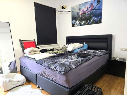 Schlafzimmer rechts - 