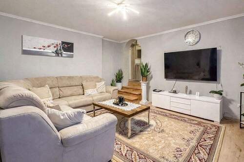 Wohnzimmer OG - 4 Zimmer Doppelhaushälfte zum Kaufen in Bad Breisig