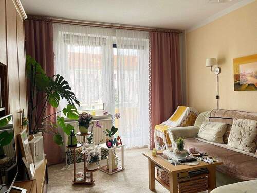 WOHNZIMMER - 