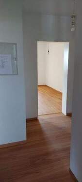 Flur - Etagenwohnung mit 88,00 m² in Nürnberg zur Miete