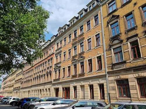 Straßenansicht - 3 Zimmer Etagenwohnung zur Miete in Dresden
