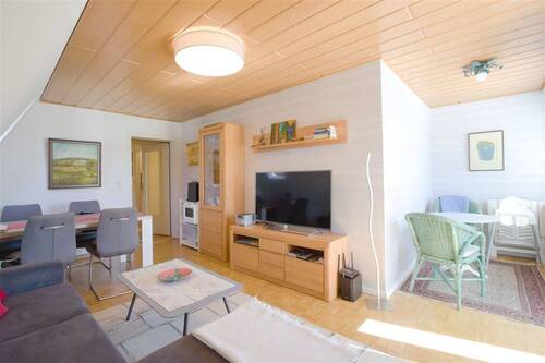 Wohnzimmer - 2 Zimmer Etagenwohnung in Schönwald im Schwarzwald