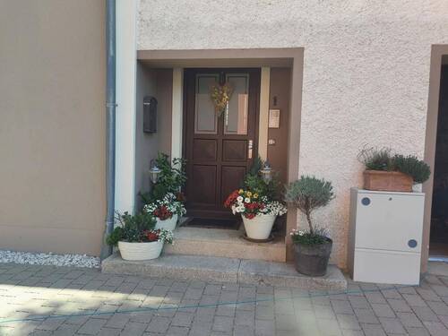 Hauseingang - Mehrfamilienhaus, Wohnhaus mit 343,00 m² in Parsberg zum Kaufen