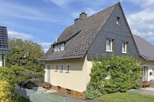 Ansicht - 5 Zimmer Doppelhaushälfte zum Kaufen in Nordhalben