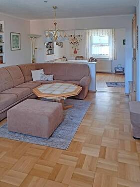 Wohnen Erdgeschoss - 5 Zimmer Doppelhaushälfte in Nordhalben