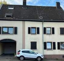 PERL: 4-FAMILIENHAUS MIT GARTEN UND GARAGE IN RUHIGER WOHNLAGE!