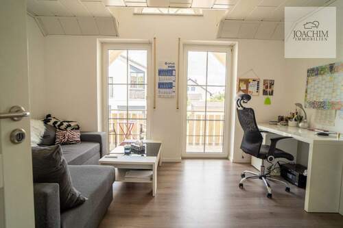 Kinderzimmer / Büro - 