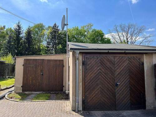 GARAGE - 