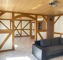 3 bis 4 Zimmer Erdgeschosswohnung mit Doppelgarage in Spaichingen