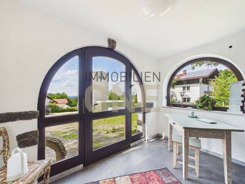 Bild 2 - 6 Zimmer Einfamilienhaus zum Kaufen in Falkenstein