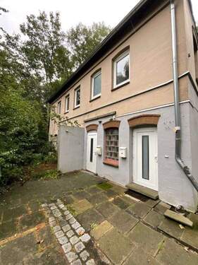 Hauseinheit - Gemütliches Wohnen in ruhiger Hinterhoflage - Ihr Rückzugsort mitten im Stadtteil Gaarden