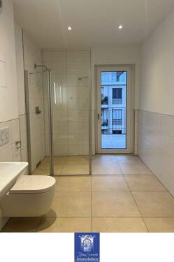 Bad - Etagenwohnung mit 84,80 m² in Dresden zur Miete