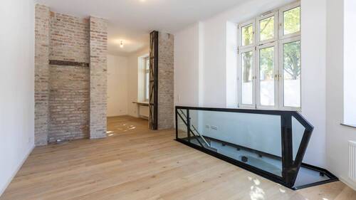 Küche und Bad - Einzigartige Einheit mit Altbaucharme an der Isar inkl. Wohnnutzung