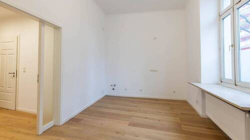 Blick in die Küche - Etagenwohnung mit 72,70 m&sup2; in München zum Kaufen