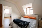 Durchgang Schlafzimmer 1 und 2 - 